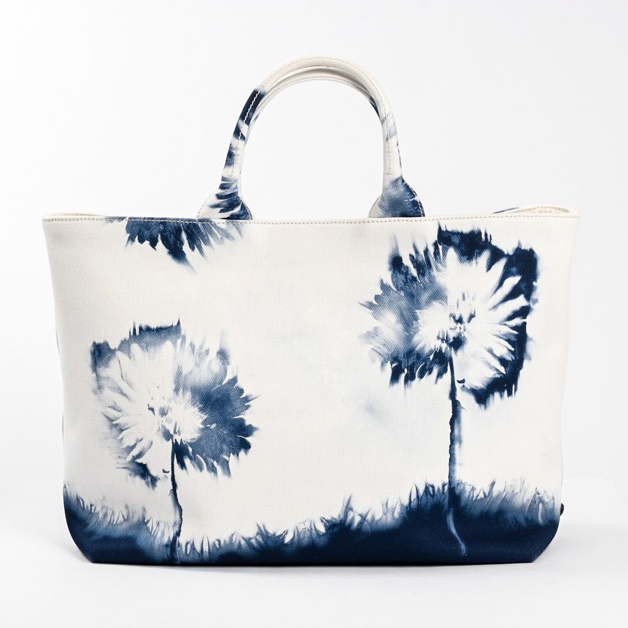 Prada Tote Logo Totes White — view 3