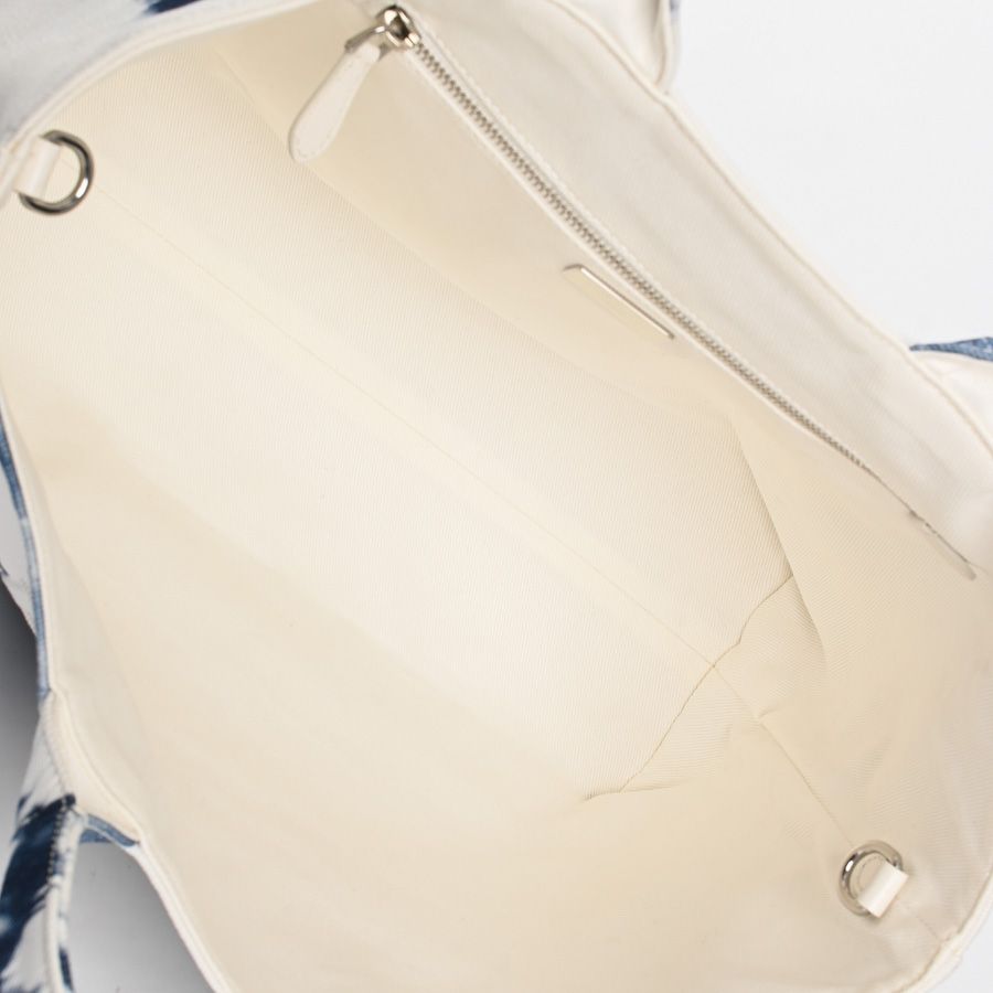 Prada Tote Logo Totes White — view 4