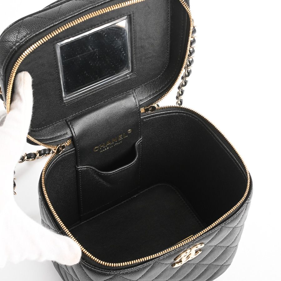 Chanel Shoulder Bag Top Handle Chain Vanity Case — view 4