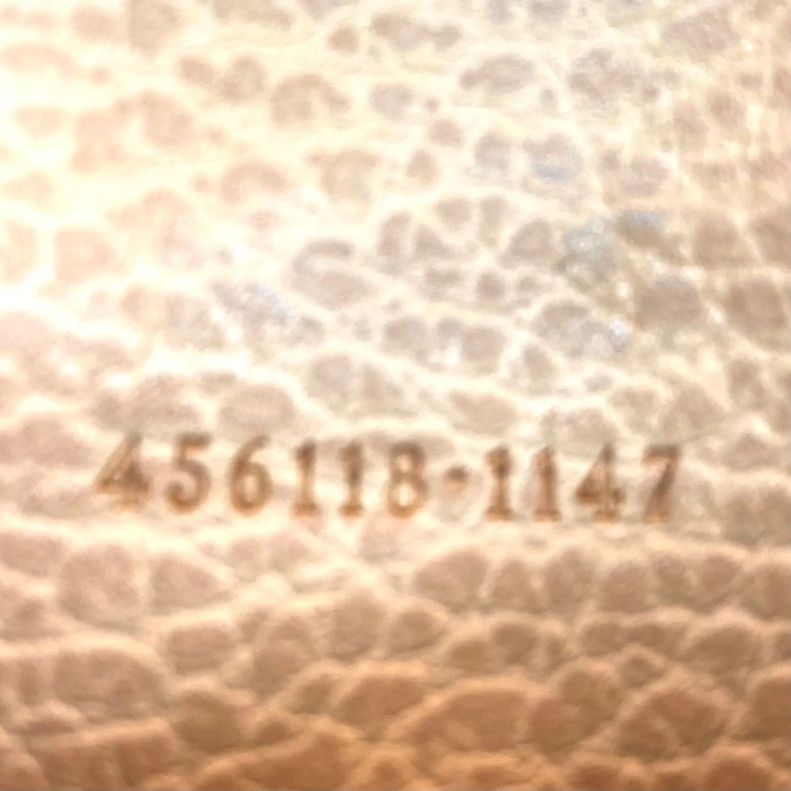 Gucci 6 Key Case GG Supreme Key Holder — view 8