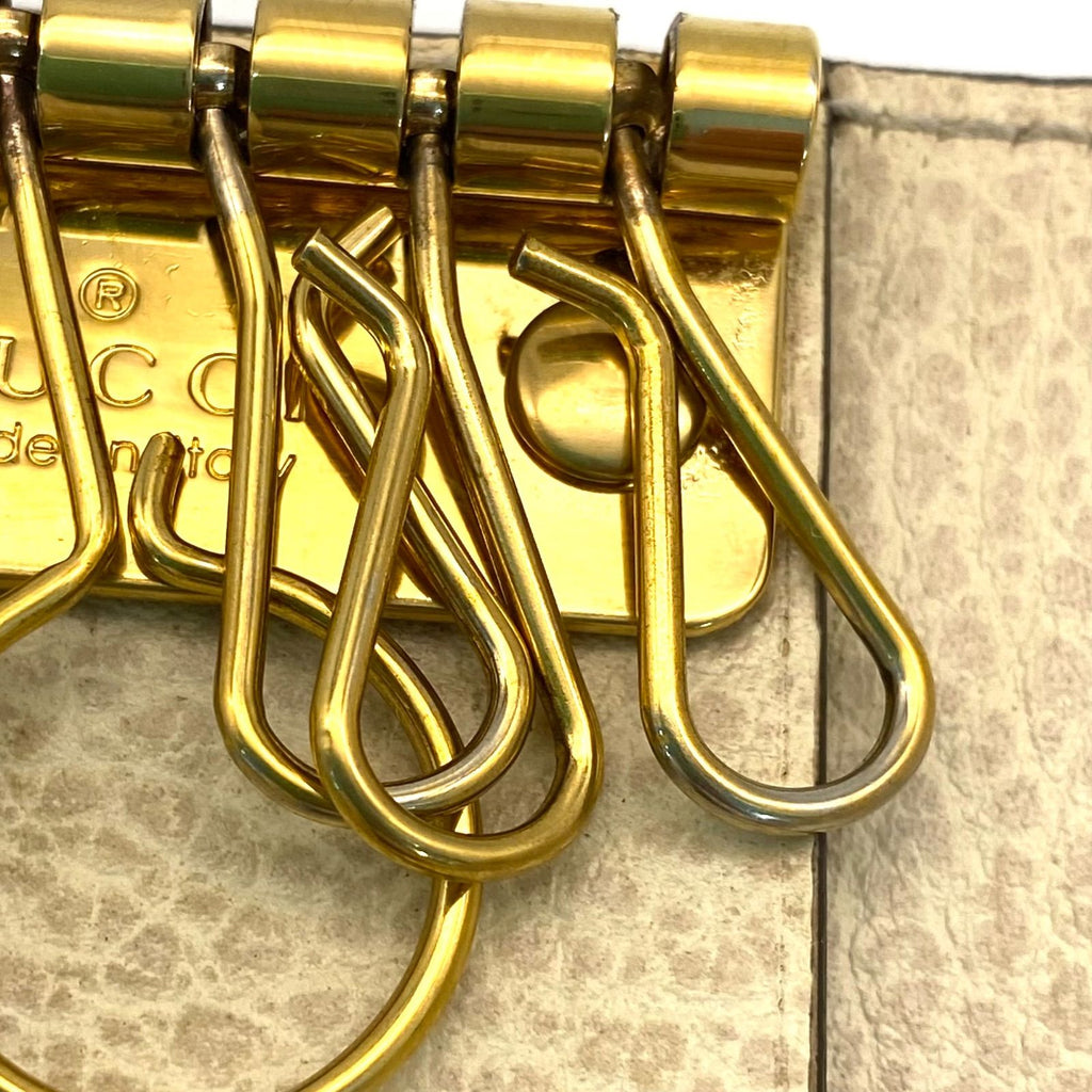 Gucci 6 Key Case GG Supreme Key Holder — view 5