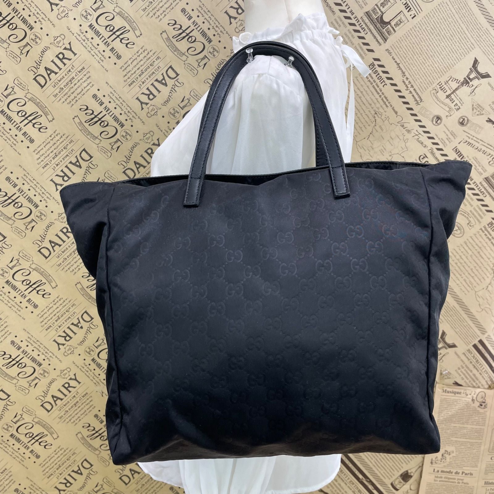 Gucci GG Nylon Tote Black Simple Business — view 2