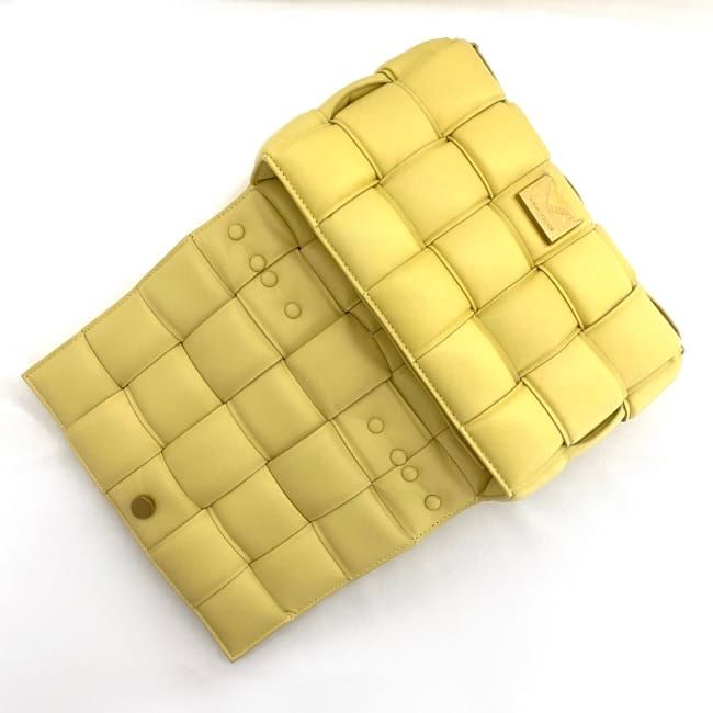 Bottega Veneta the Chain Cassette Shoulder Bag Light Yellow — view 8