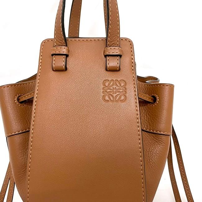 Loewe Shoulder Bag Hammock Mini Brown Anagram — view 7