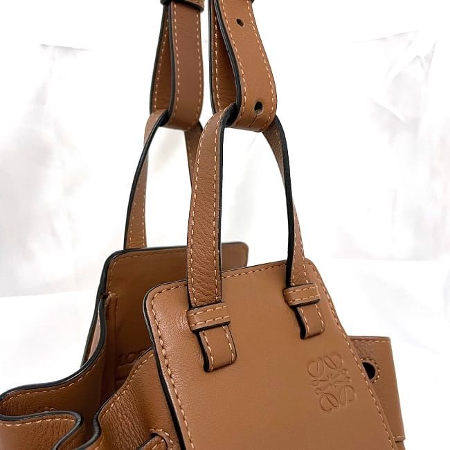 Loewe Shoulder Bag Hammock Mini Brown Anagram — view 6