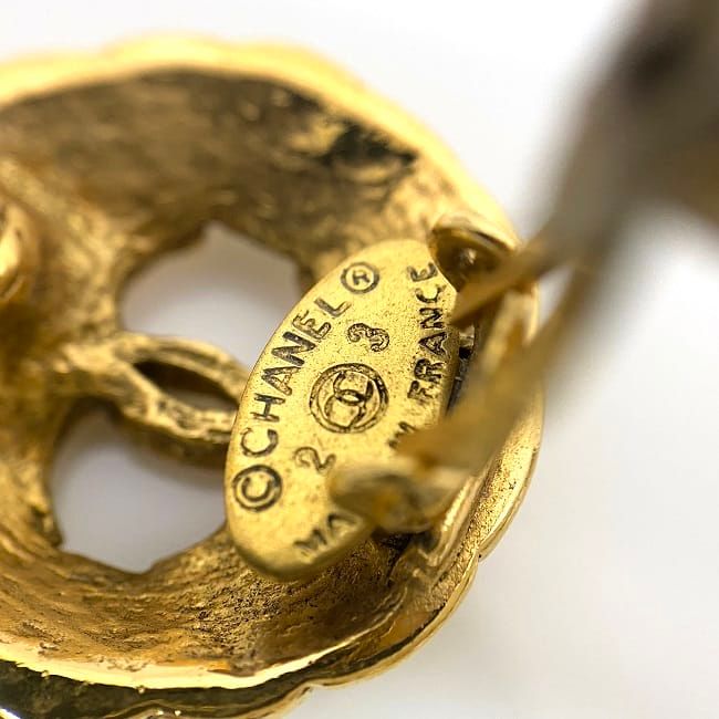 Chanel Earrings Gold CC Logo Vintage 2 3 — view 5