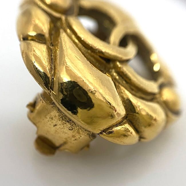 Chanel Earrings Gold CC Logo Vintage 2 3 — view 7
