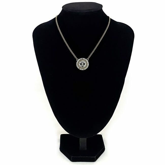 Chanel Necklace Gold CC Logo Faux Pearl — view 8