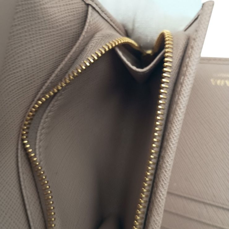 Prada Trifold Wallet Beige Saffiano Leather Gold — view 8
