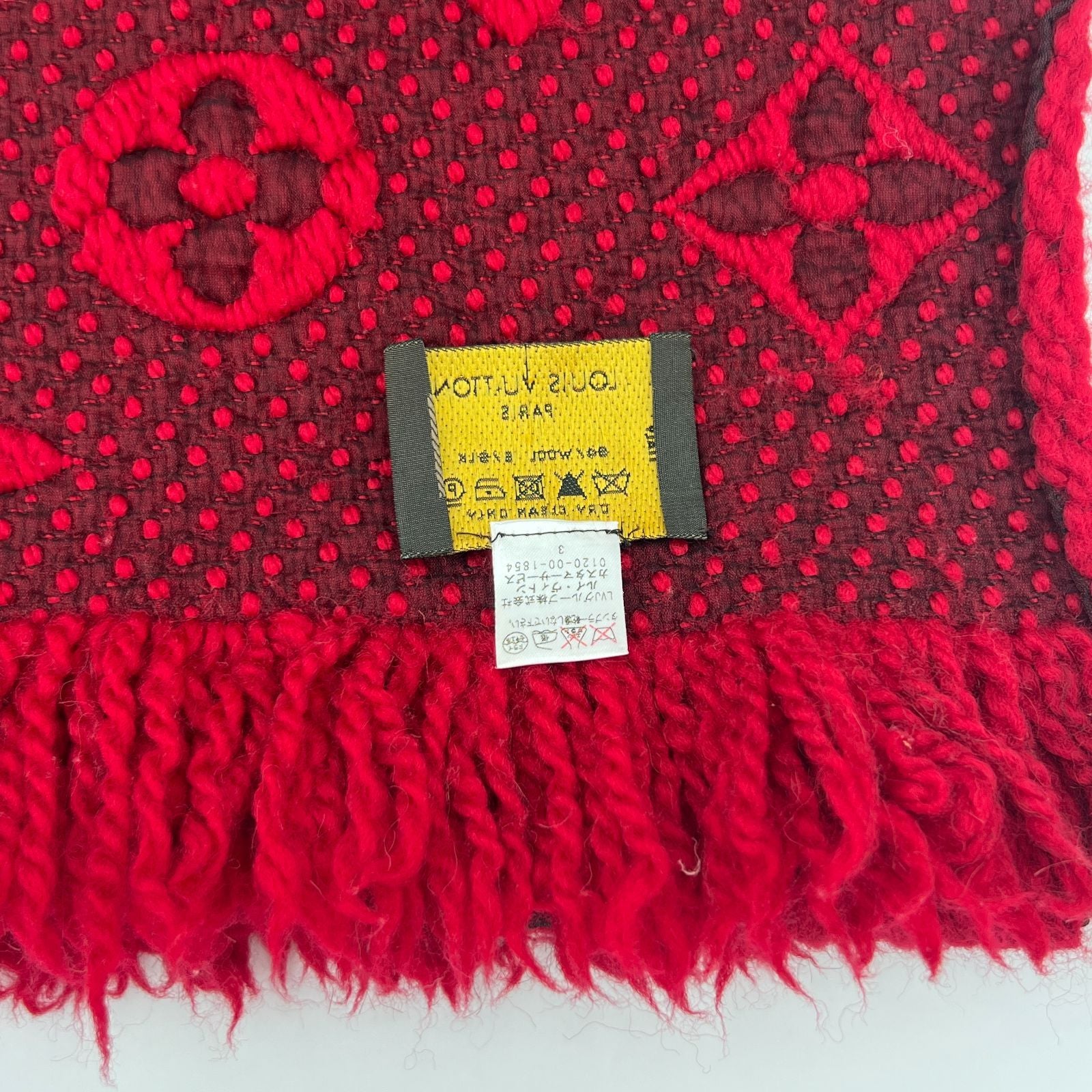 Louis Vuitton Echarpe Logo Mania Scarf Tag — view 3