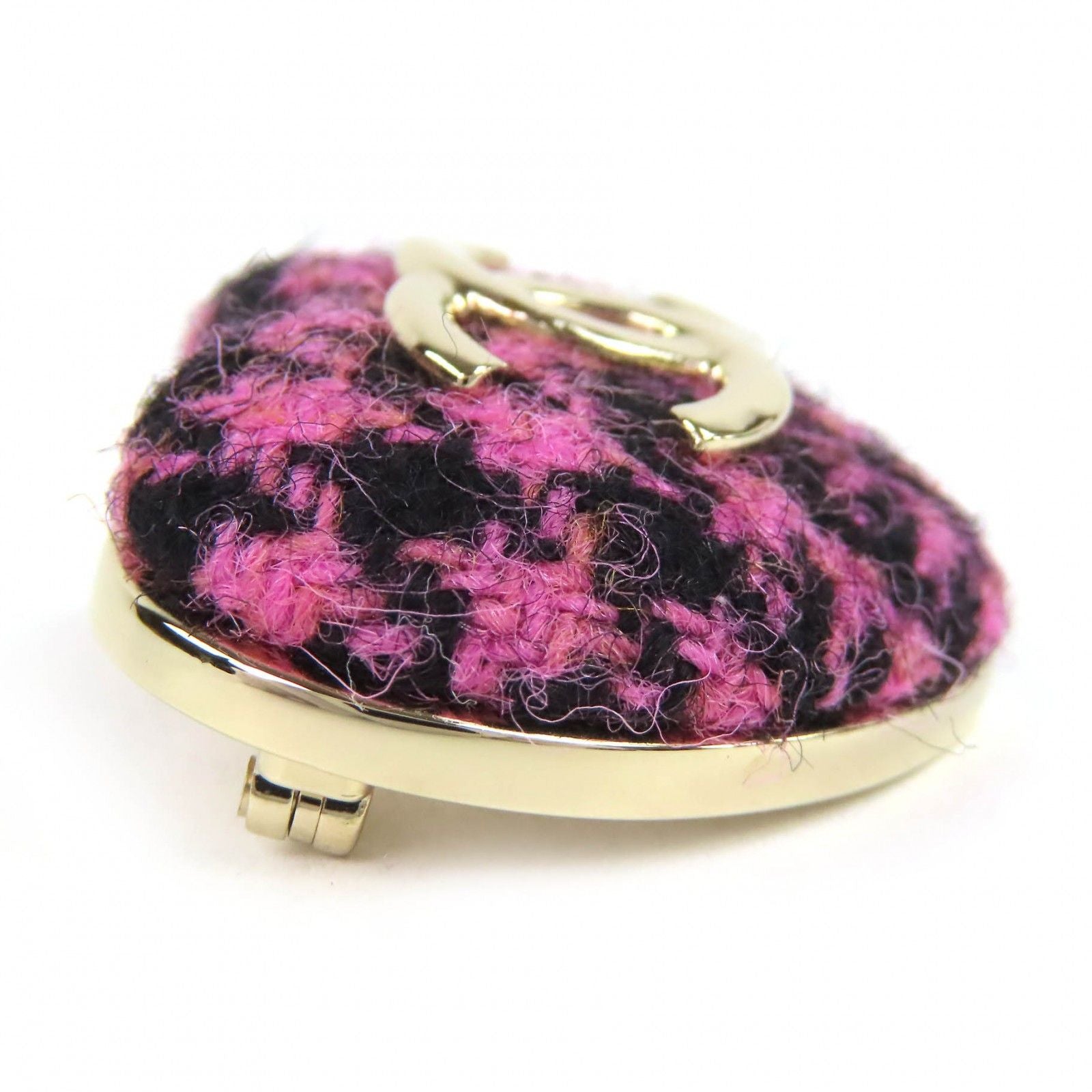 Chanel CC Logo Heart Brooch — view 4
