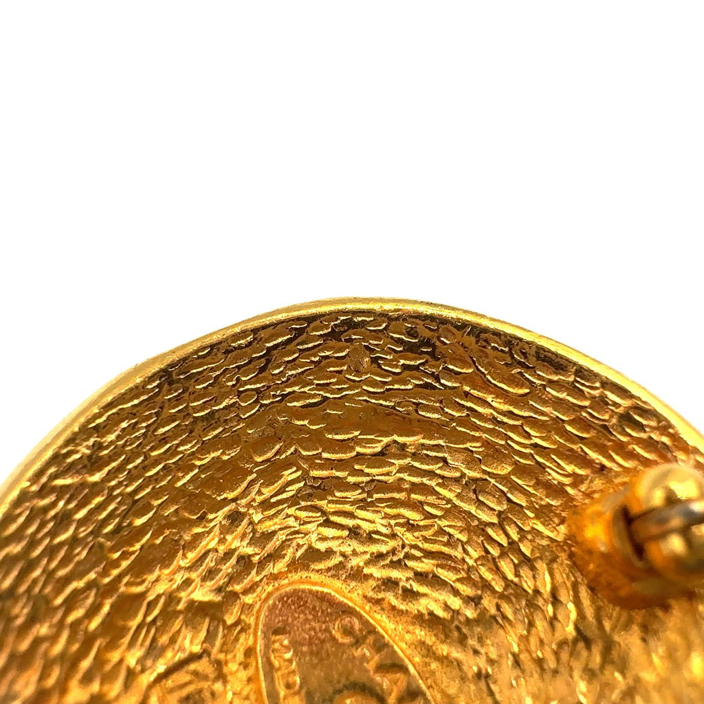 Chanel 31 Rue Cambon Gold Plated Brooch — view 7