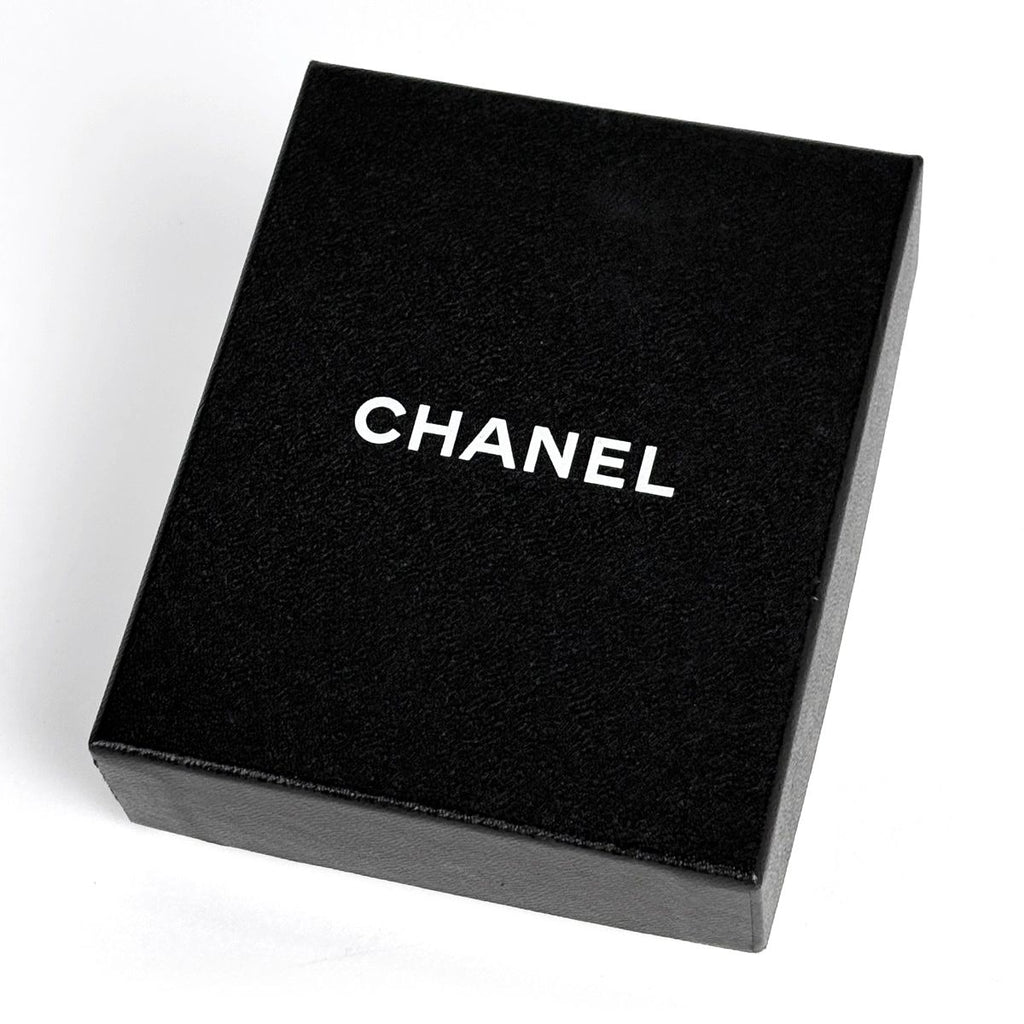 Chanel CC Logo Chain Necklace Long Gold Plated — view 8