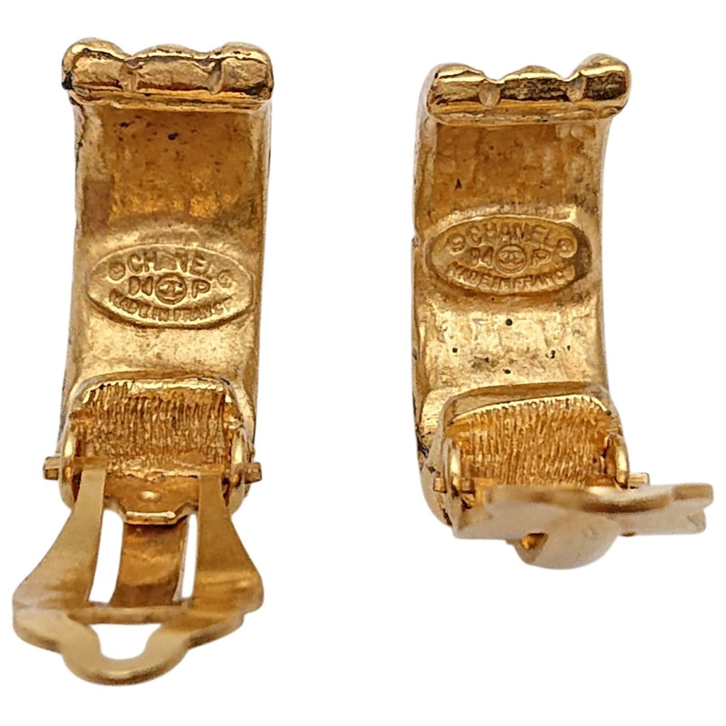 Chanel engraved Vintage Cross Earrings CC Logo Gold — view 9