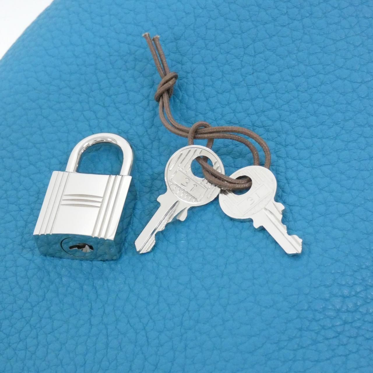 Hermes Picotin Lock PM Bag — view 4