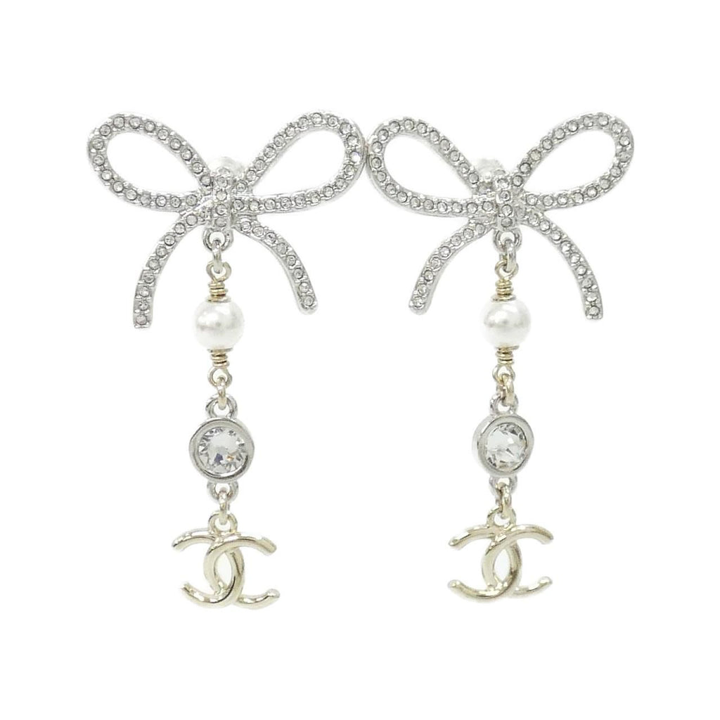 Chanel Earrings Gold