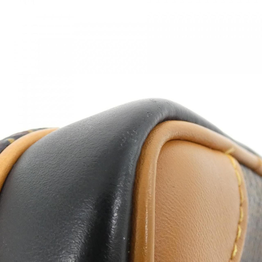 Louis Vuitton Damier Giant Amazon Messenger Shoulder Bag — view 5