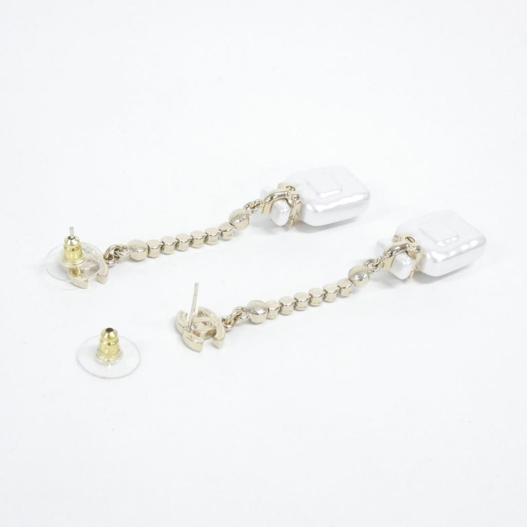 Chanel Earrings Gold — view 3