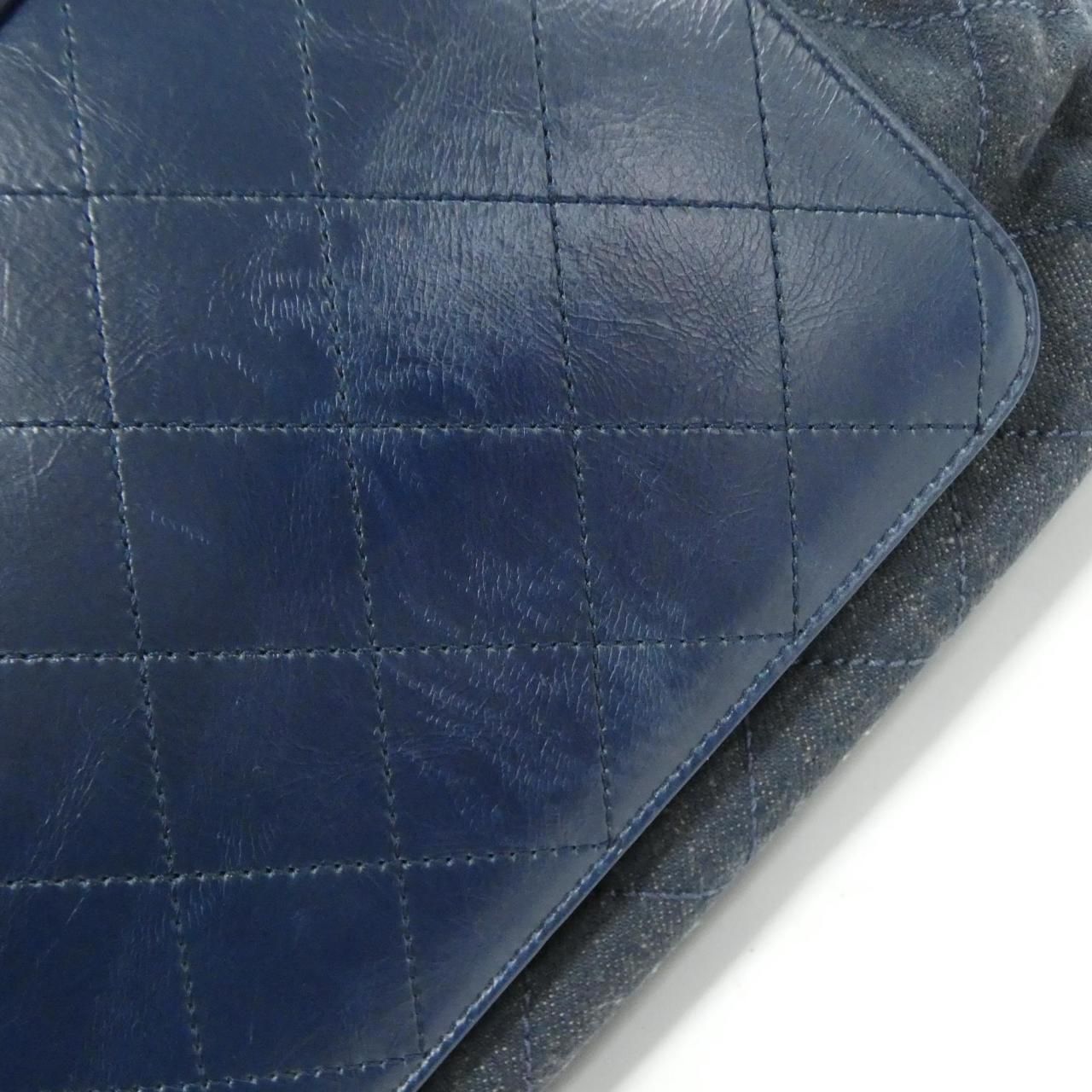 Chanel Bag Handbag Blue — view 4