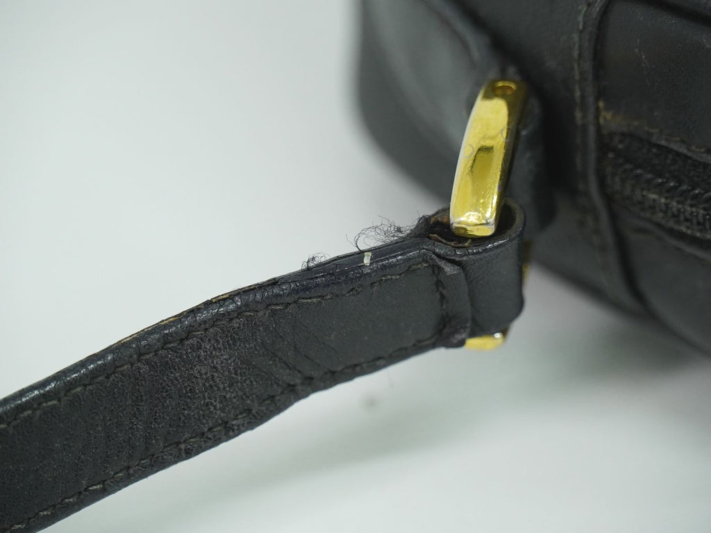 Gucci Micro GG Shoulder Bag Pochette Black — view 5
