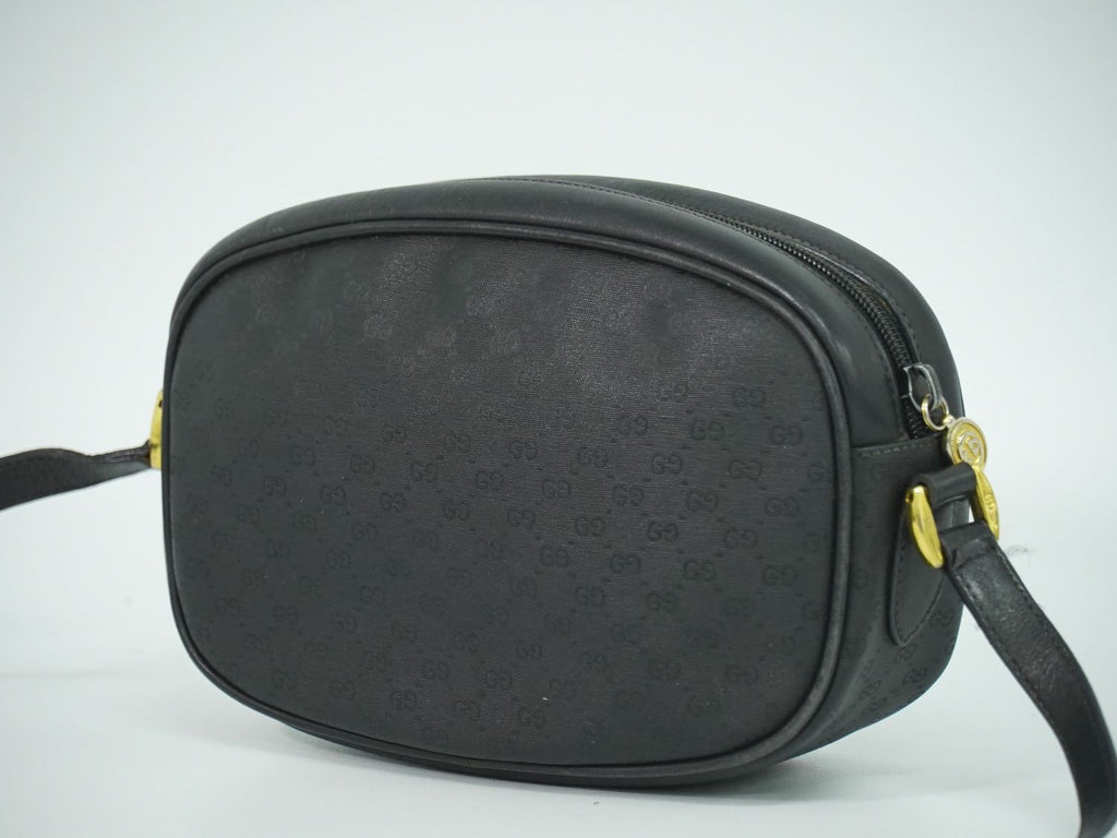 Gucci Micro GG Shoulder Bag Pochette Black — view 2