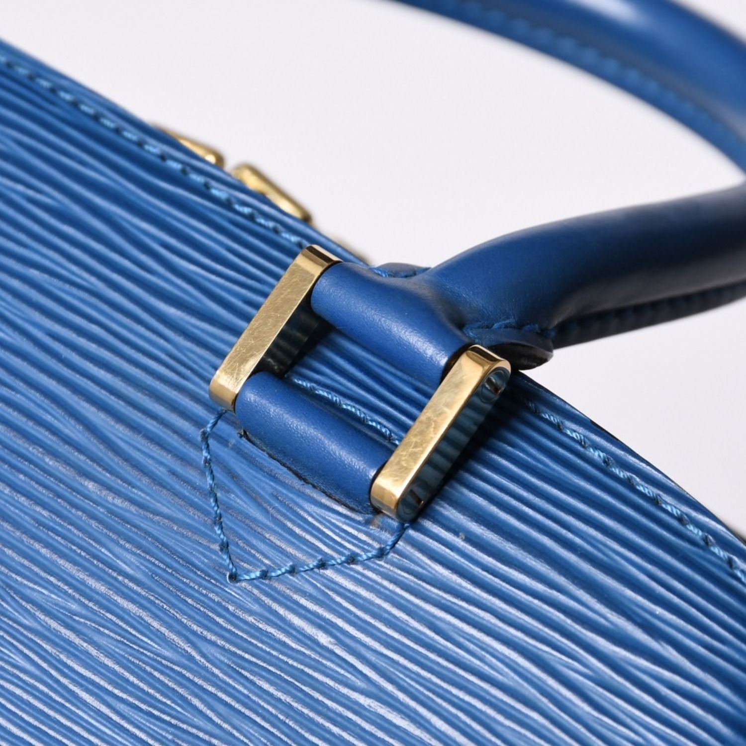Louis Vuitton Pont Neuf Handbag Epi Leather Blue Gold — view 6