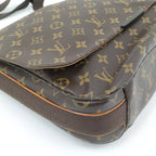 Louis Vuitton Messenger Bob le MM Shoulder Bag Monogram Brown — view 3
