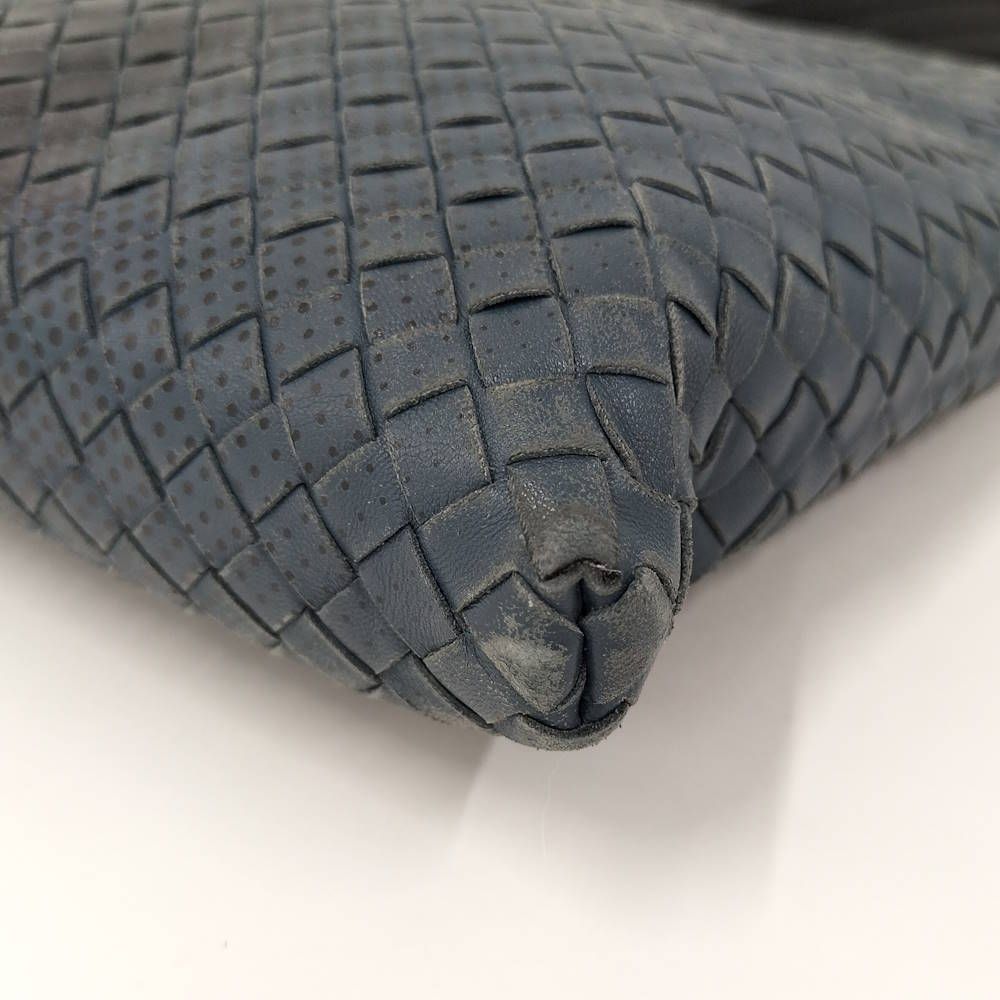 Bottega Veneta Shoulder Bag Intrecciato Leather Navy — view 3