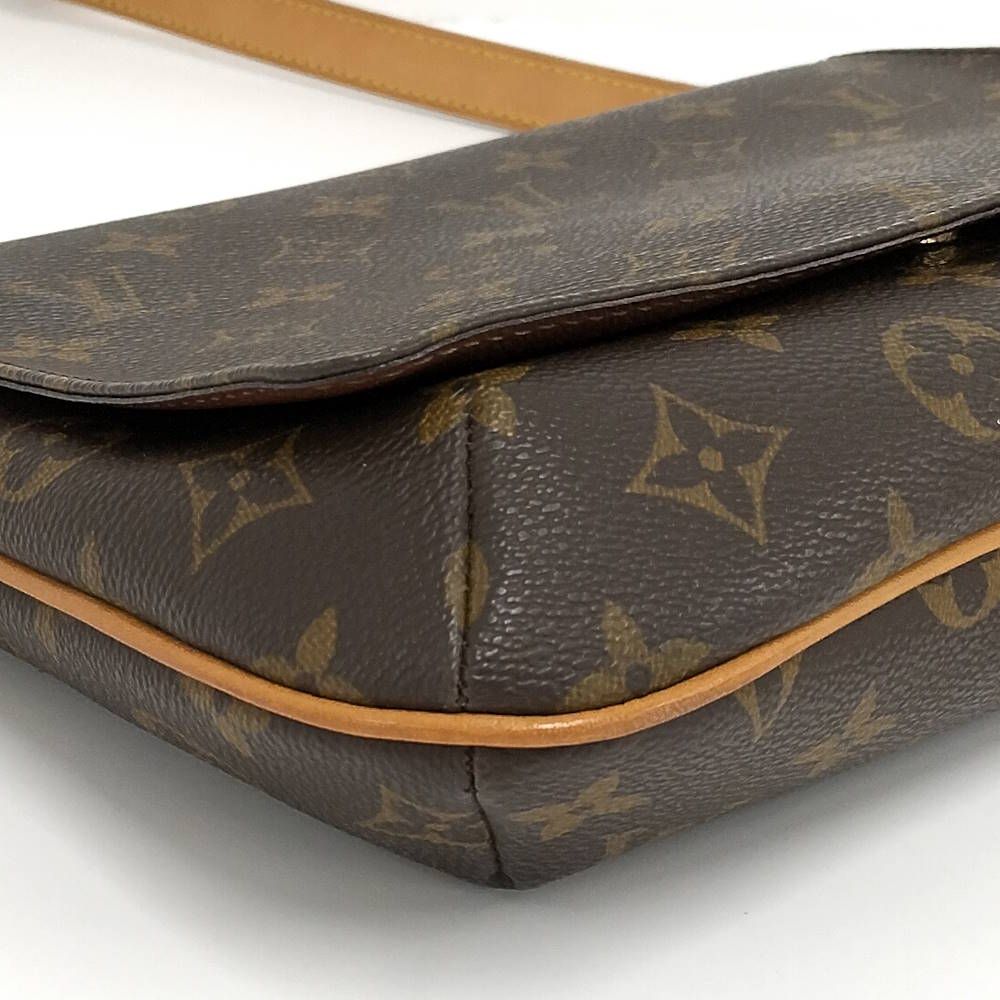 Louis Vuitton Musette Tango Short Shoulder Bag Monogram — view 4