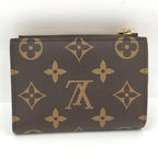 Louis Vuitton Bifold Wallet LV TM Portefeuille Lisa Monogram Cherry — view 3