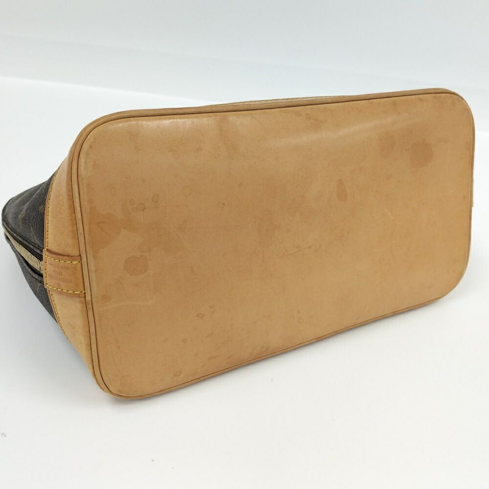 Louis Vuitton Alma Handbag Monogram — view 4