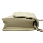 Chanel Shoulder Bag CC Logo Caviar Leather Cream White — view 4