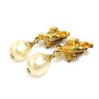 Chanel Earrings CC Logo — view 3