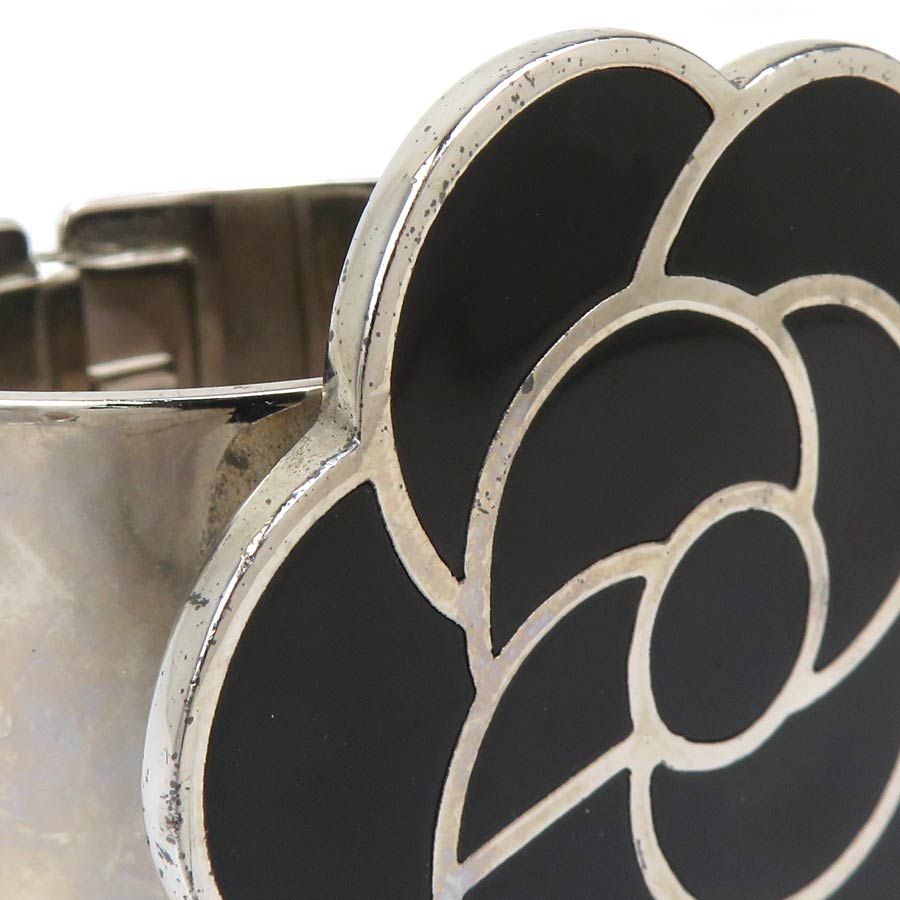 Chanel Bracelet Bangle Camellia — view 7