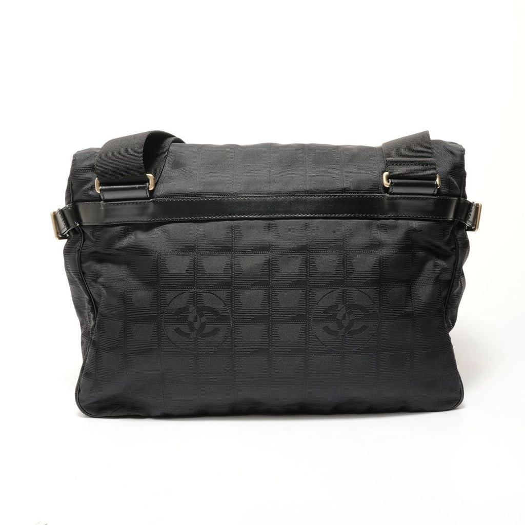 Chanel Shoulder Bag New Travel Line Gold — view 2