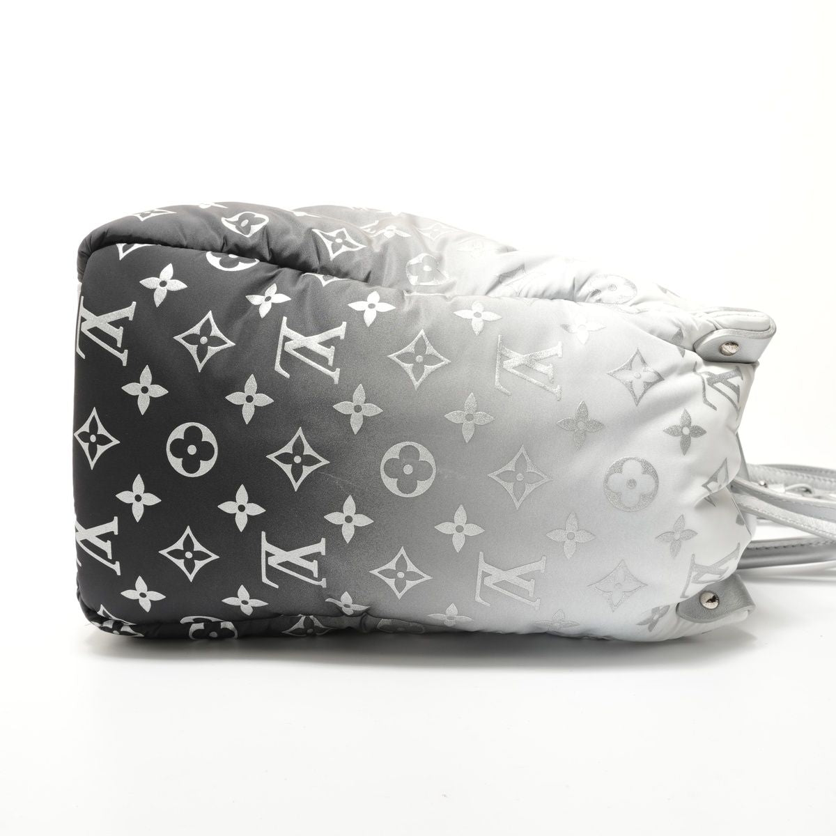 Louis Vuitton Shoulder Bag Ski On The Go MM Frost Silver — view 4