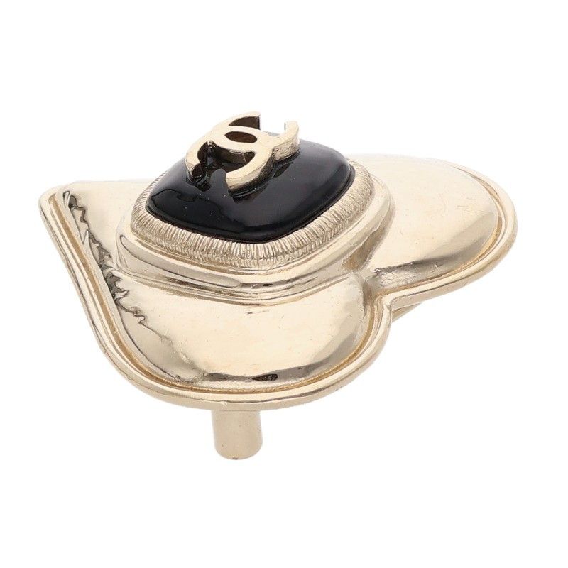 Chanel CC Logo Brooch — view 5