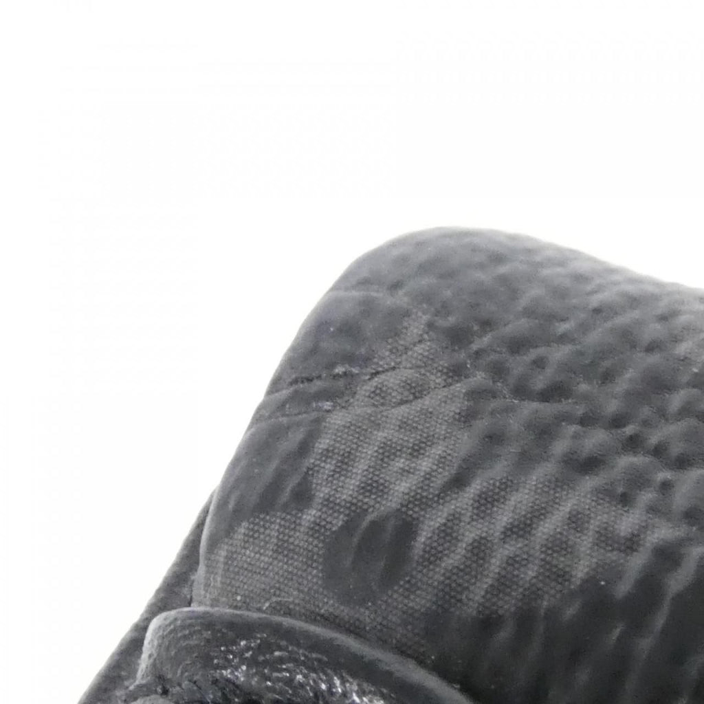 Louis Vuitton Monogram Eclipse Discovery Bum Bag — view 8