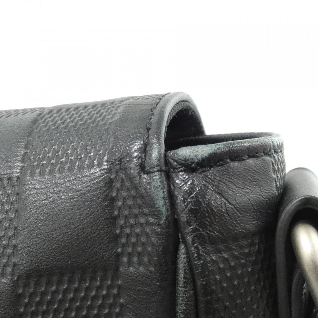 Louis Vuitton Damier Infini District MM Shoulder Bag — view 5