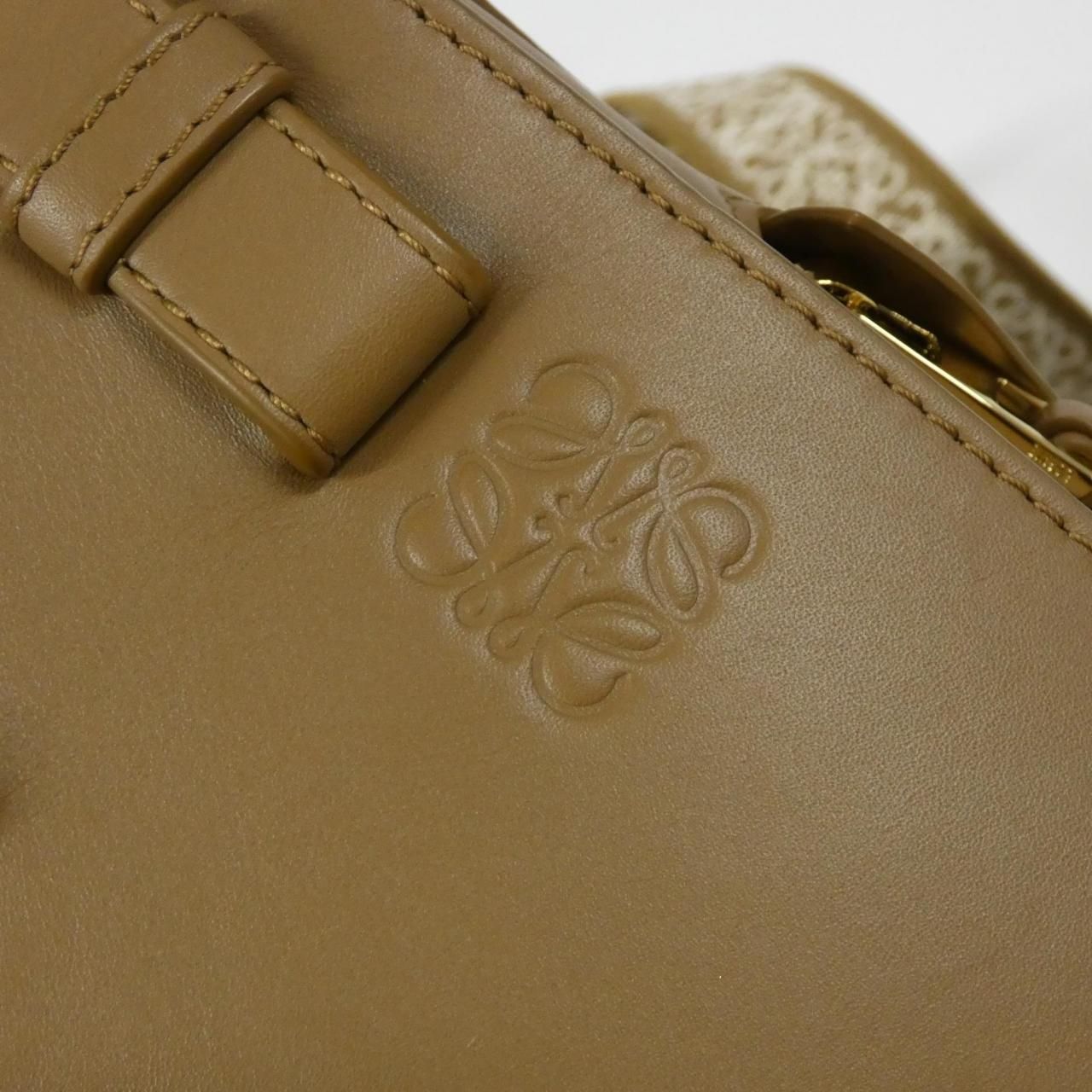 Loewe Hammock Compact Shoulder Bag — view 4