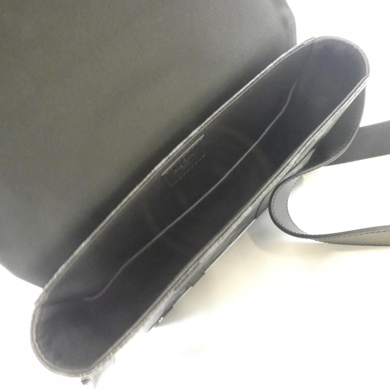 Louis Vuitton Monogram Pastel Noir Trunk Messenger — view 8