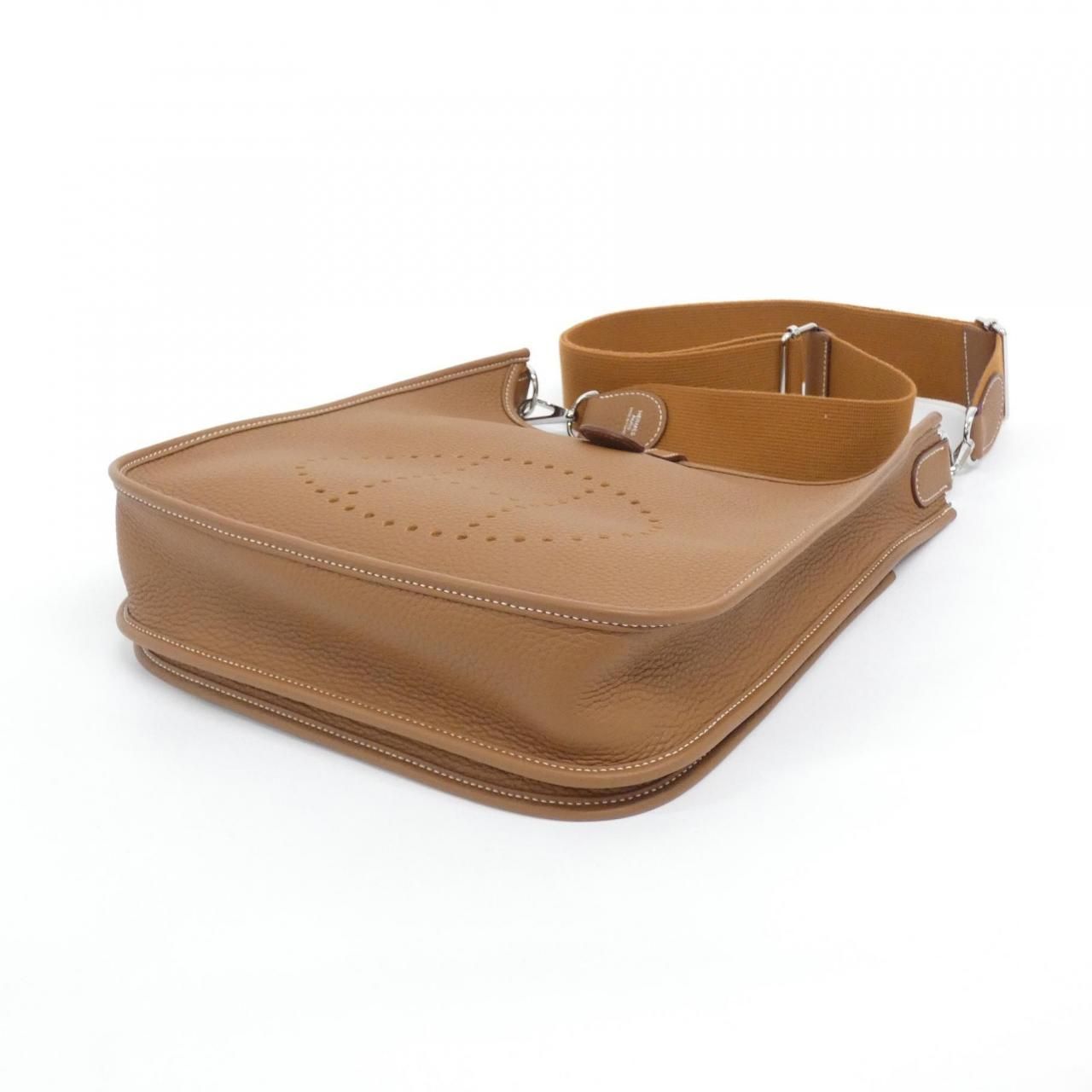 Hermes Evelyne 3 PM Shoulder Bag — view 3