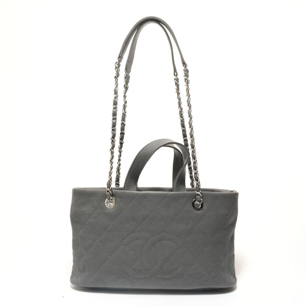 Chanel Shoulder Bag Caviar Quilted CC Logo — view 2