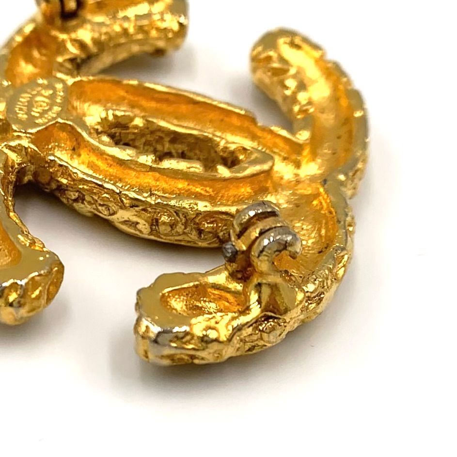 Chanel CC Logo Gold Plated Brooch — view 5