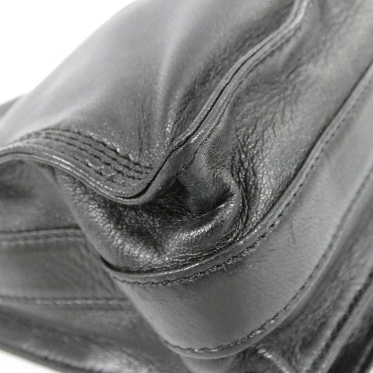 Loewe Vintage Shoulder Bag — view 3