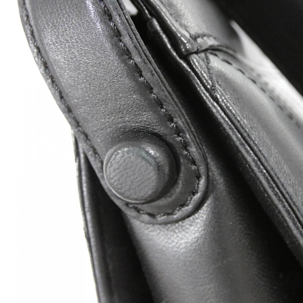 Chanel Vintage Shoulder Bag — view 7