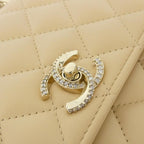 Chanel Chain Shoulder Bag Beige — view 4