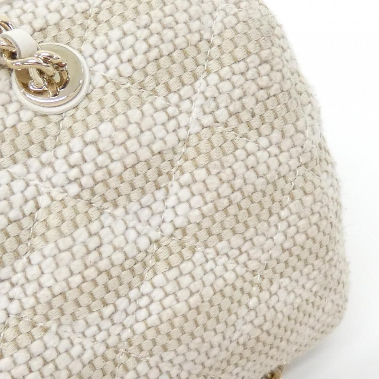 Chanel Bag Handbag White — view 4