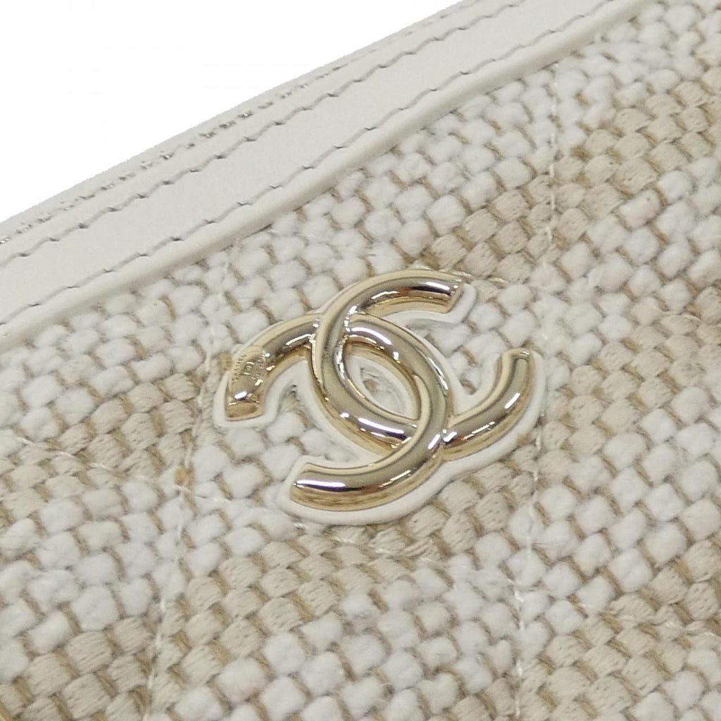 Chanel Bag Handbag White — view 6