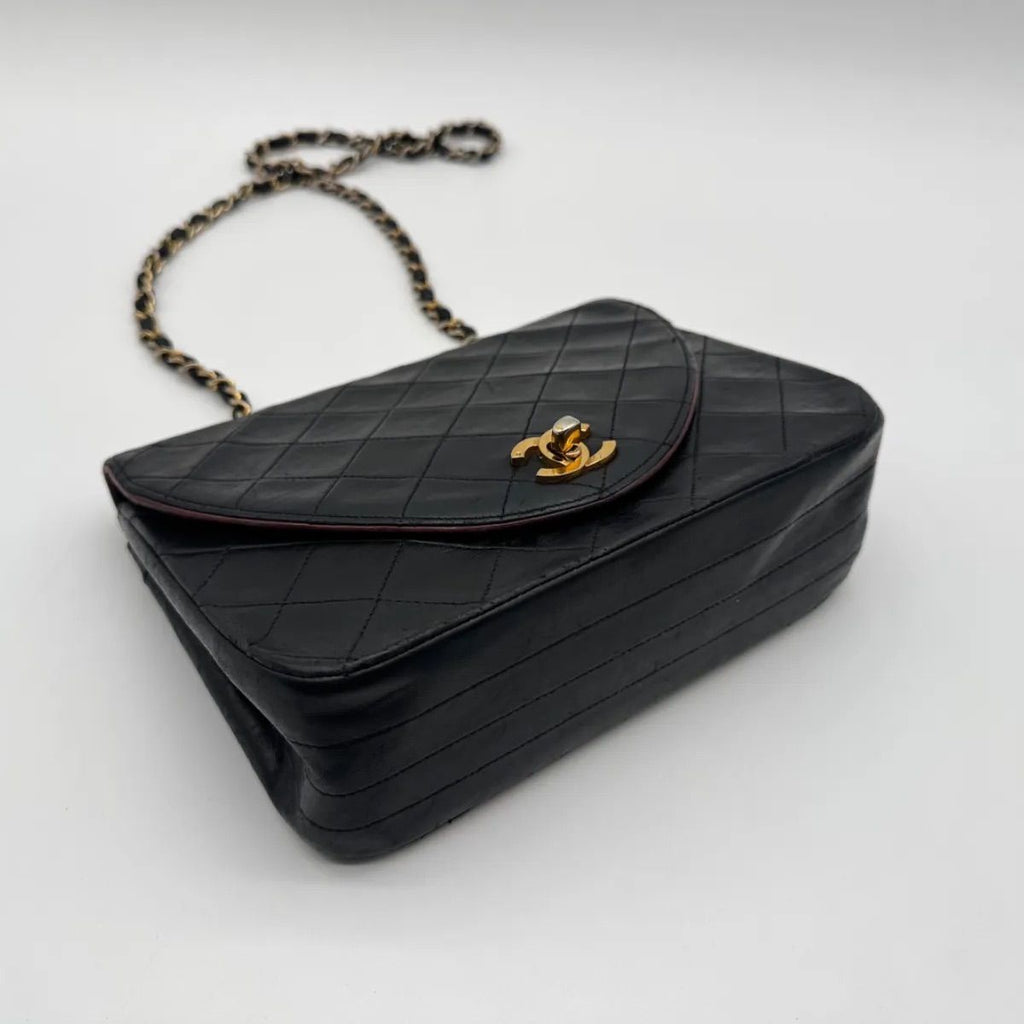 Chanel Shoulder Bag Quilted CC Logo Turnlock Gold Chain Leather Black — view 6